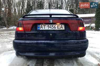 Седан SEAT Cordoba 1996 в Стебнику