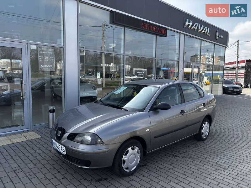 Седан SEAT Cordoba 2003 в Полтаве