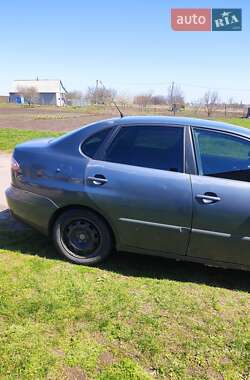 Седан SEAT Cordoba 2007 в 