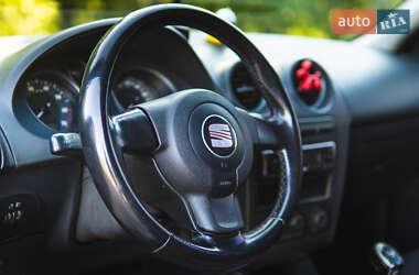 Седан SEAT Cordoba 2007 в 