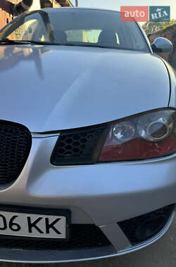 Седан SEAT Cordoba 2007 в 