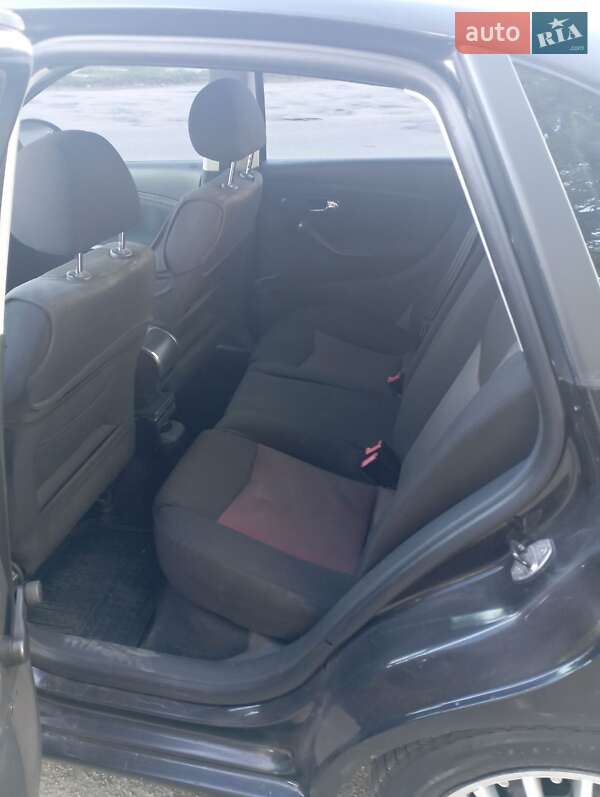 Седан SEAT Cordoba 2008 в Кропивницком