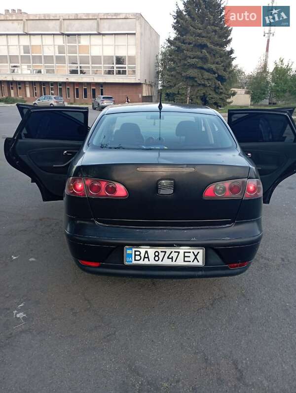Седан SEAT Cordoba 2008 в Кропивницком