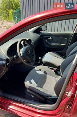 Седан SEAT Cordoba 2005 в 
