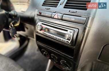 Седан SEAT Cordoba 2001 в 