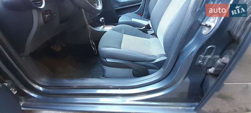 Седан SEAT Cordoba 2007 в Киеве