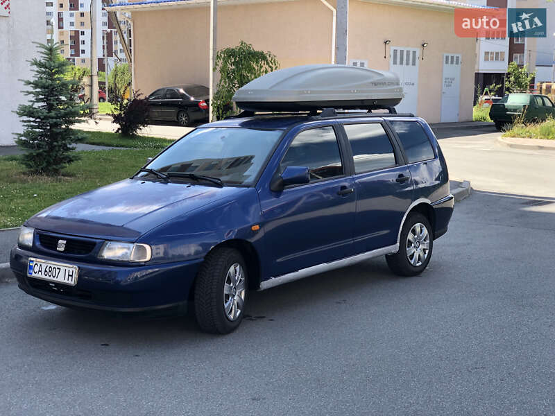 Универсал SEAT Cordoba 1998 в Киеве