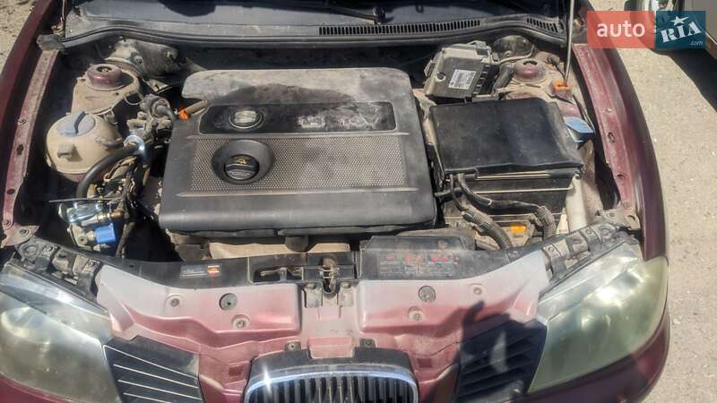 Седан SEAT Cordoba 2003 в Ивано-Франковске