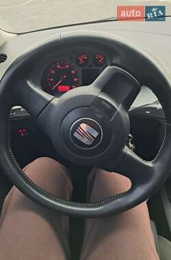 Седан SEAT Cordoba 2008 в 