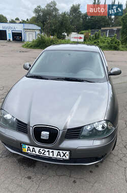 Седан SEAT Cordoba 2005 в Киеве