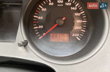 Седан SEAT Cordoba 2005 в Києві