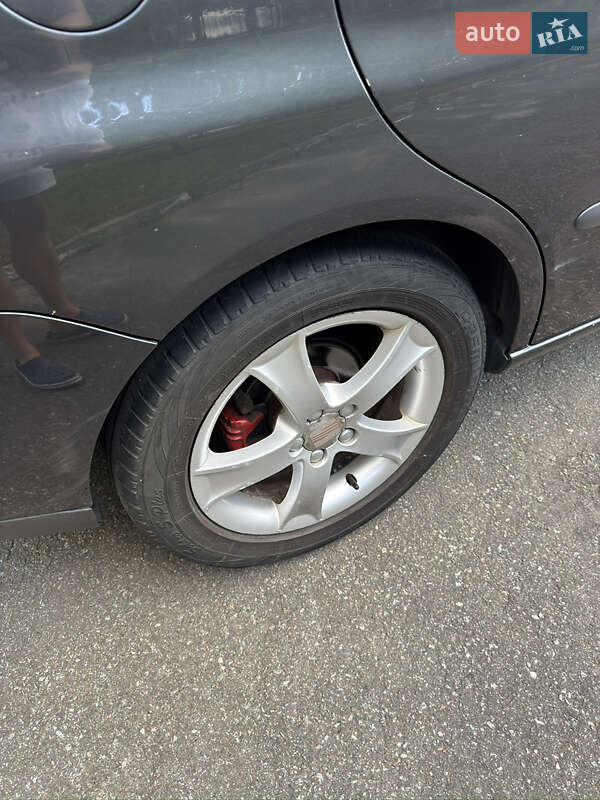 Седан SEAT Cordoba 2008 в Чернигове