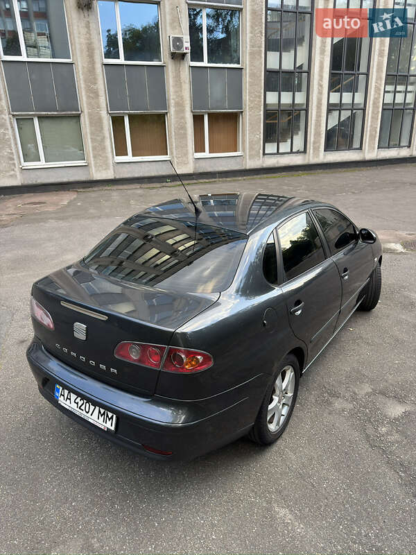 Седан SEAT Cordoba 2008 в Чернигове