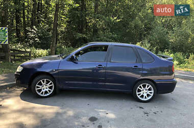 Седан SEAT Cordoba 2001 в 