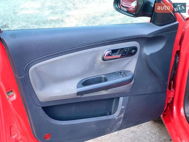Седан SEAT Cordoba 2005 в Виннице