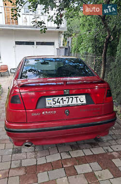 Седан SEAT Cordoba 1995 в 