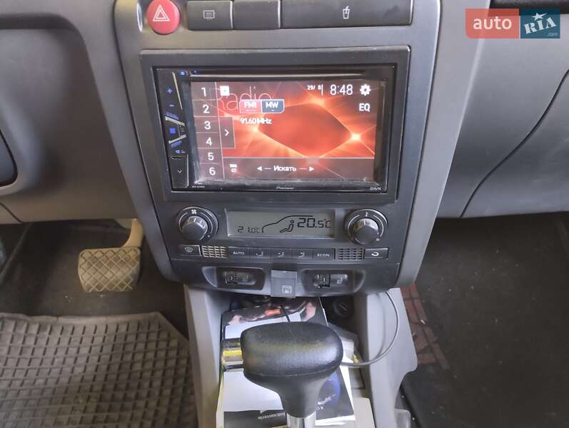 Седан SEAT Cordoba 2006 в Жовтих Водах