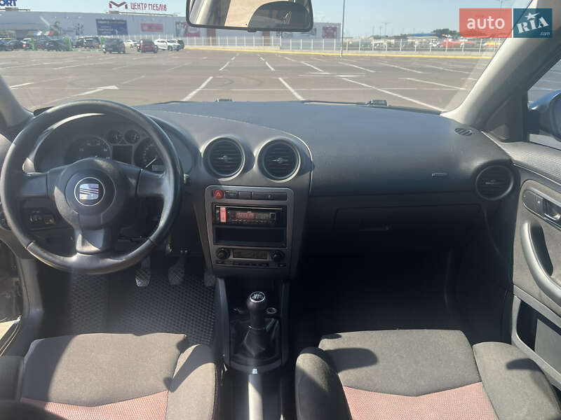 Седан SEAT Cordoba 2008 в Одесі