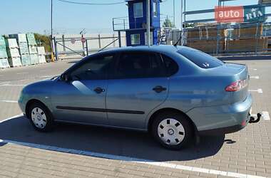 Седан SEAT Cordoba 2005 в 