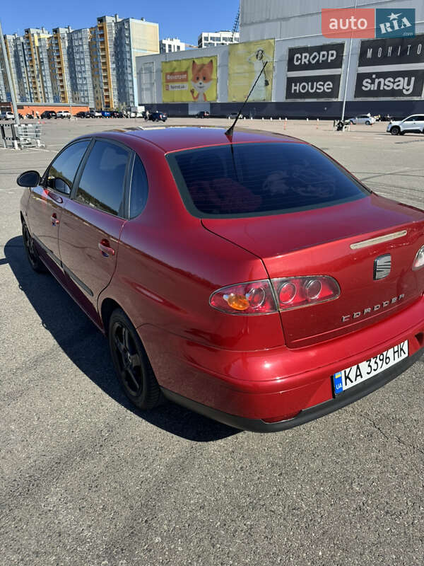 Седан SEAT Cordoba 2007 в Киеве