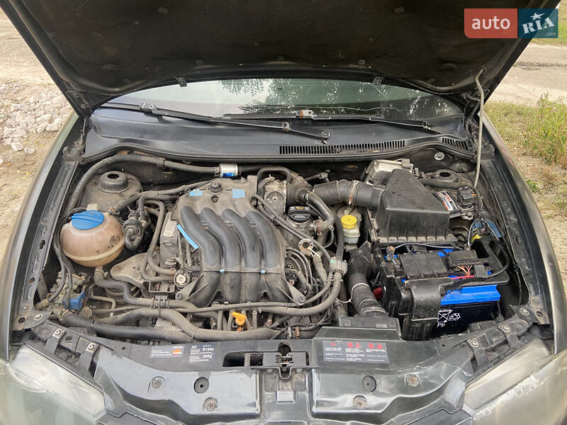 Седан SEAT Cordoba 2008 в Киеве