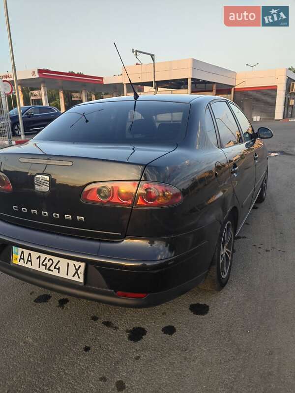 Седан SEAT Cordoba 2007 в Киеве