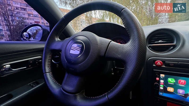 Седан SEAT Cordoba 2008 в Кривому Розі