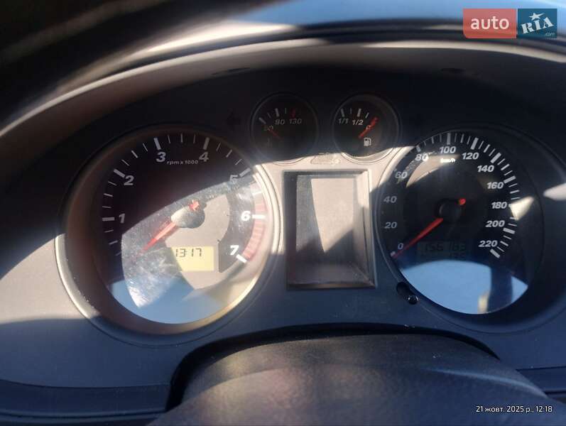 Седан SEAT Cordoba 2004 в Дрогобыче