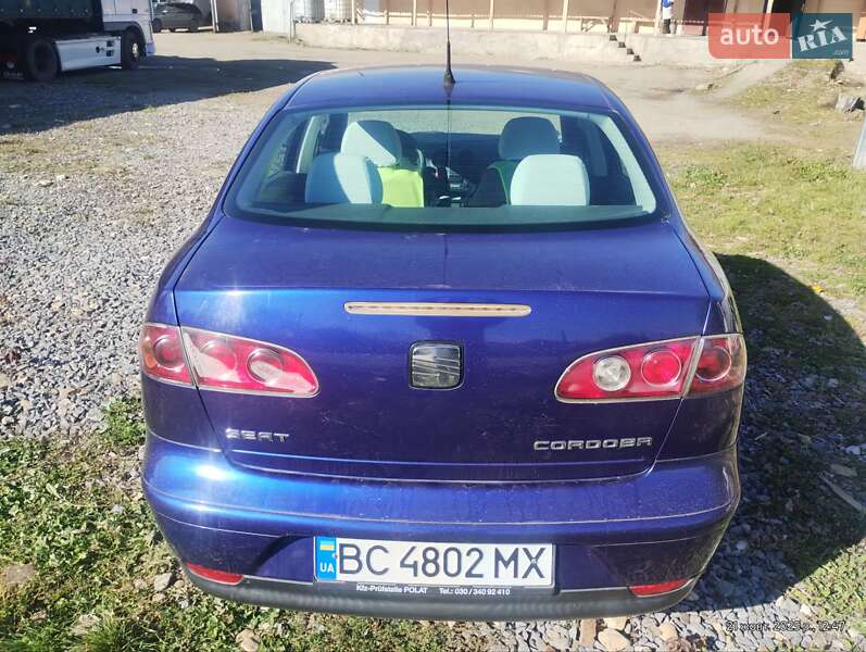 Седан SEAT Cordoba 2004 в Дрогобыче