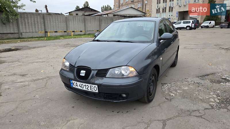 Седан SEAT Cordoba 2008 в 