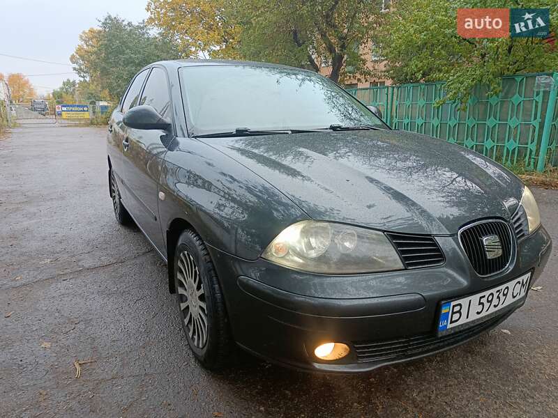 Седан SEAT Cordoba 2009 в Полтаве