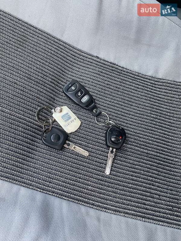 Седан SEAT Cordoba 2006 в Гусятине фото 13 Седан SEAT Cordoba 2006 в Гусятине