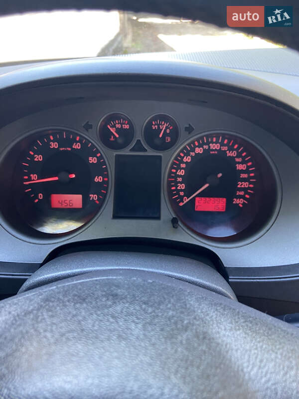 Седан SEAT Cordoba 2007 в Полтаві