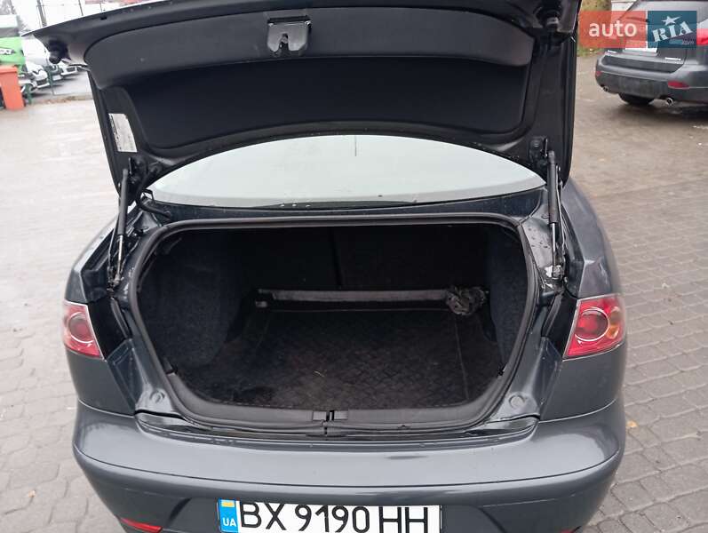 Седан SEAT Cordoba 2006 в Хмельницком