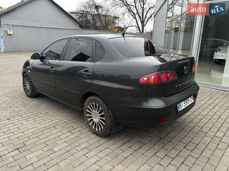 Седан SEAT Cordoba 2009 в Полтаві