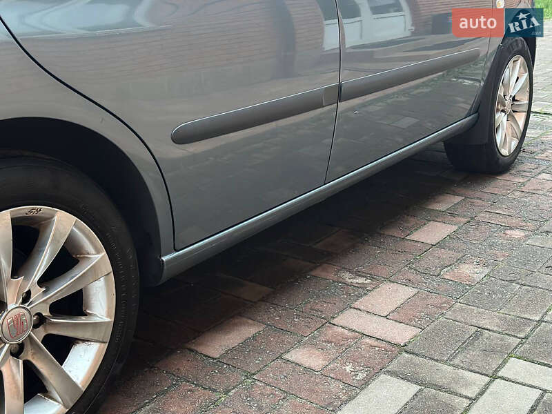 Седан SEAT Cordoba 2007 в Києві