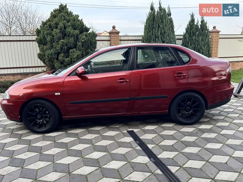 Седан SEAT Cordoba 2008 в Києві