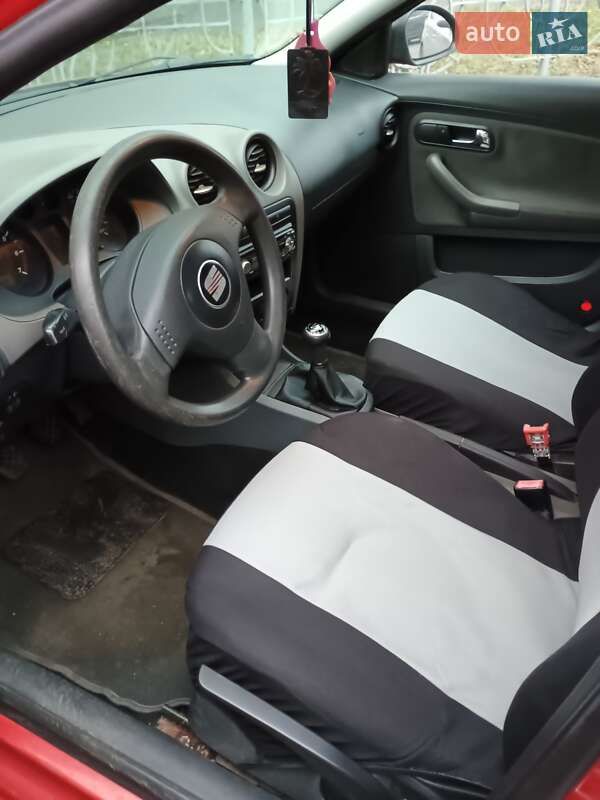 SEAT Cordoba 2005 SEAT Cordoba 2005