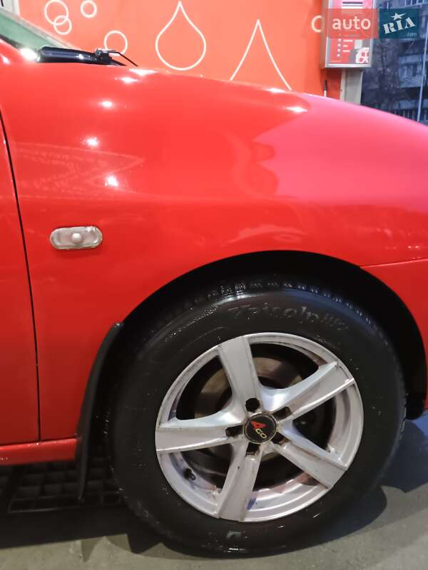 Седан SEAT Cordoba 2005 в Киеве