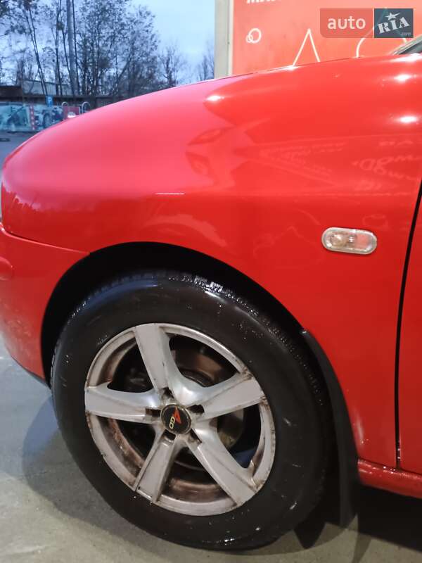 Седан SEAT Cordoba 2005 в Киеве