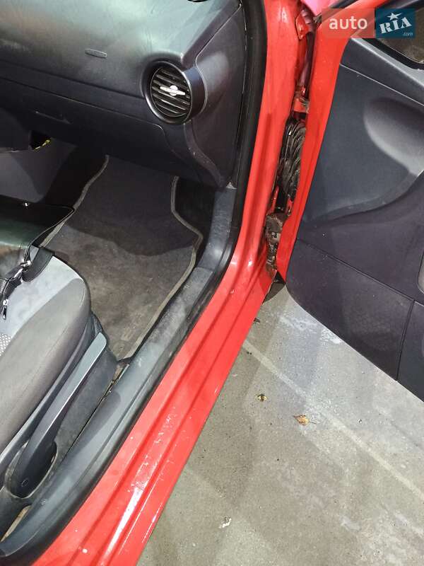 Седан SEAT Cordoba 2005 в Киеве