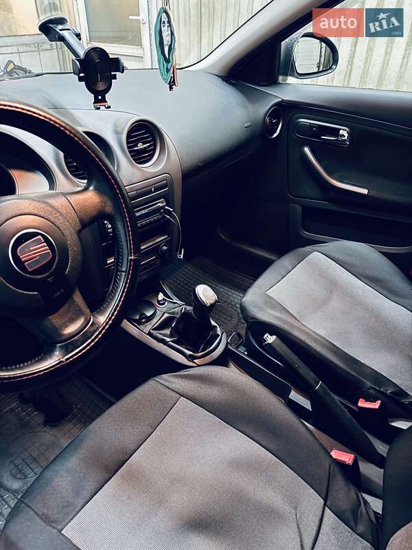 Седан SEAT Cordoba 2008 в Броварах