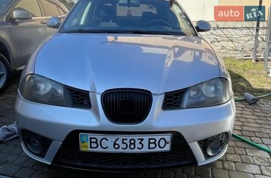 Седан SEAT Cordoba 2008 в Львове