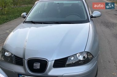 Седан SEAT Cordoba 2006 в Львове