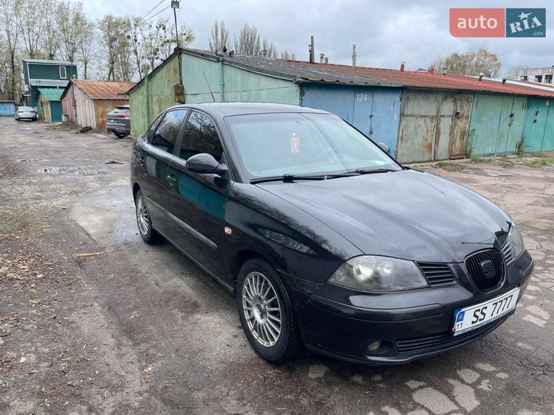 Седан SEAT Cordoba 2007 в Киеве