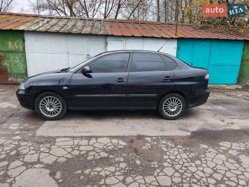 Седан SEAT Cordoba 2007 в Киеве