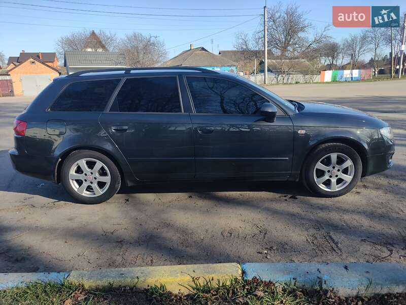 Седан SEAT Exeo 2011 в Умани