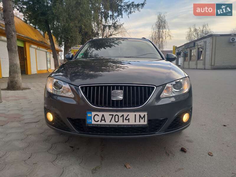 Седан SEAT Exeo 2011 в Умани