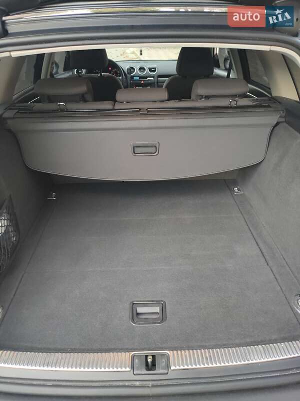 Седан SEAT Exeo 2011 в Умани