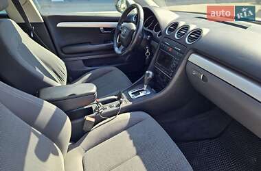 Седан SEAT Exeo 2012 в 